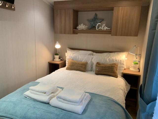 Cosy, Coastal Themed Holiday Home, Rockley Park, Poole, Dorset Bagian luar foto